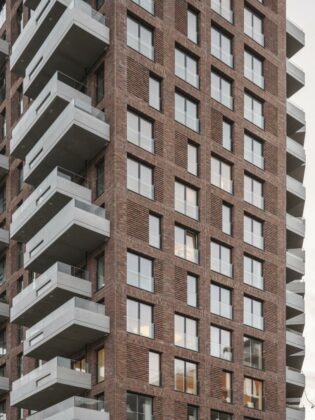 Nicolinehus er udviklet af Bricks og tegnet af Aart Architecs med henblik på at skabe byliv og livskvalitet på Aarhus Ø. Foto: Niels Nygaard.