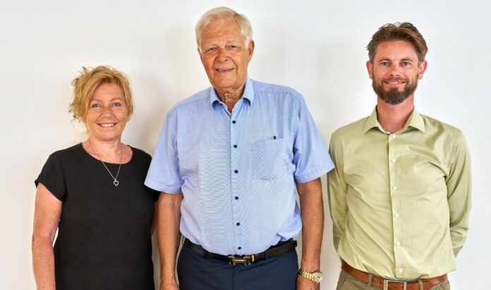 Laros og TLK slår sig sammen. Fra venstre: Anette Kodahl Ledet, Preben Kjær Pedersen, Morten Holst Aaen. Foto: PR.