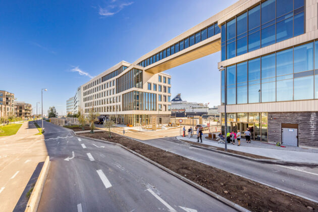 Kontorhuset på Marmormolen er tegnet af PLH Arkitekter og opført af NCC for PensionDanmark. CPH Erhverv har stået for udlejningen. Foto: PR.