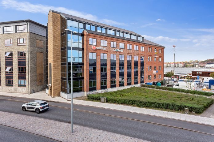 Nordea Pension Ejendomme har solgt ejendommen på Vestre Havnepromenade 1A i Aalborg til private investorer. Foto: Colliers.