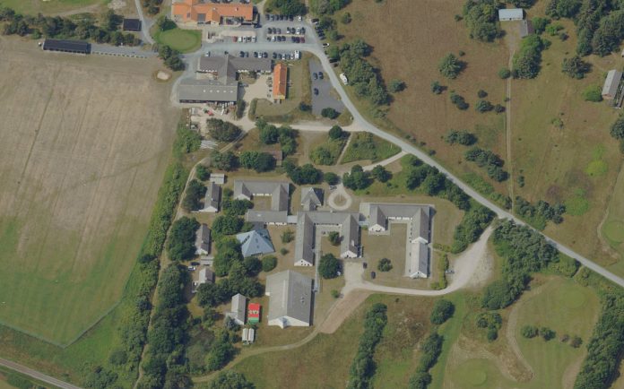 Hotel Hvideklit i Aalbæk er sat til salg. Foto: Styrelsen for Dataforsyning og Infrastruktur.