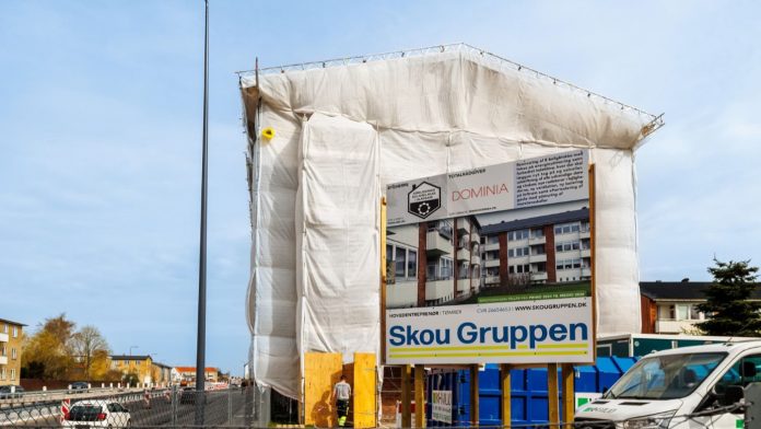 Skou Gruppen har nu påbegyndt den omfattende renovering og modernisering af Stationsparken 1 i Gladsaxe. Foto: Skou Gruppen.