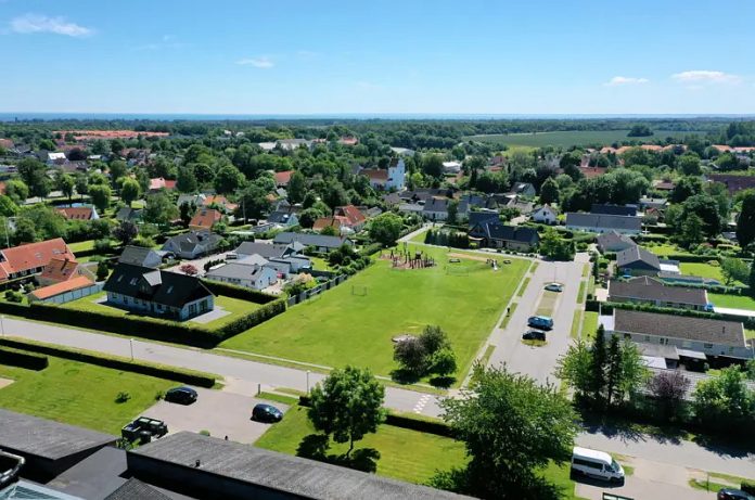 Der skal fortsat være legeplads på Børnenes Jord i Karlslunde. Foto: Greve Kommune.