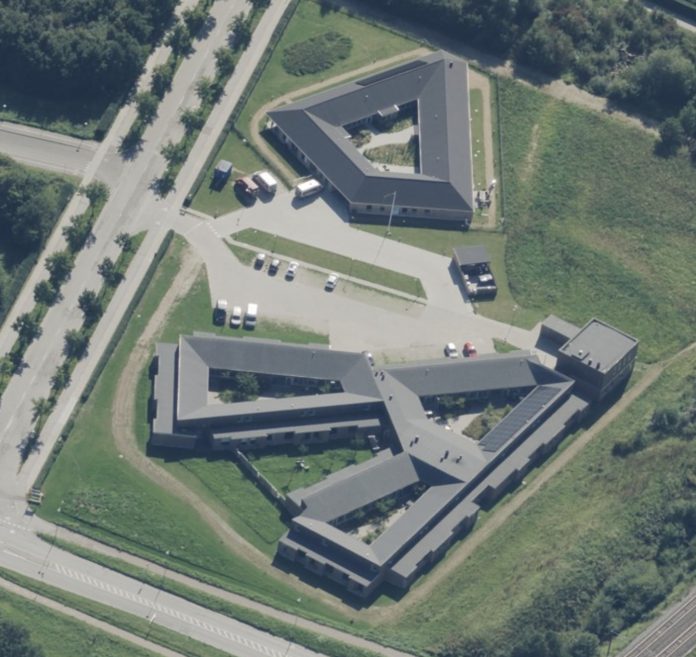 Køge Nord Plejecenter skal udvides med yderligere 40 plejeboliger. Foto: Styrelsen for Dataforsyning og Infrastruktur.