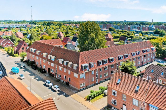 En boligejendom på Astrupvej 27-33 i Odense er netop blevet solgt. Foto: Nordicals Odense.