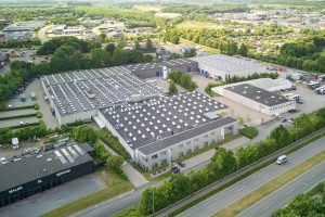 Nordicals Horsens skal for Nissens Cooling Solutions sælge virksomhedens attraktive erhvervsejendom på Lokesallé 65 i Horsens. Ejendommen består af 19.951 kvadratmeter industri-, lager- og kontorfaciliteter og er udbudt til 100 millioner kroner. Foto: Nordicals Horsens.