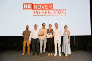 Renoveringen af Lydinge Aagård ved Ringe på Fyn blev onsdag aften hyldet med Renoverprisens Specialpris 2024. Foto: PR.