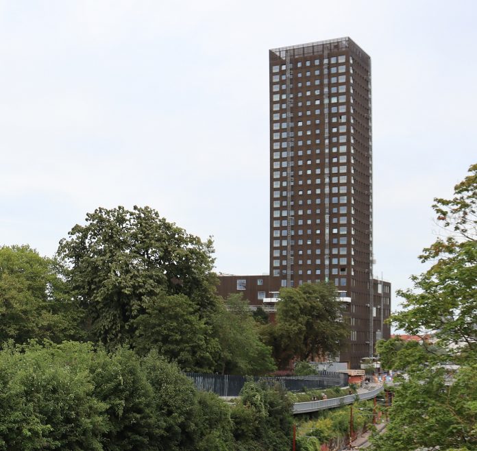 Bohrs Tårn i Carlsberg Byen i København. Foto: Dansk Byudvikling.