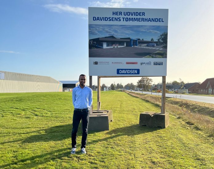 Trælastdirektør hos Davidsens Tømmerhandel i Grindsted, Piratheepan Sivanyanam. Foto: PR.