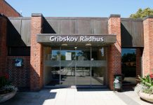 Nordsjællands største kommune: Arkitekturpolitik for rundkørsler og busskure Gribskov Rådhus. Foto: Gribskov Kommune.