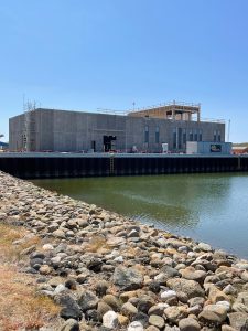 Østermark Entreprenørforretning står for byggeriet af en ny driftsbygning i Thorsminde for RWE Danmark. Projektet er tegnet af Atra Arkitekter.