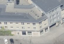 Ejendom i Faxe sælges på særlig digital auktion Ejendommen på Vinkældertorvet 8 i Faxe sættes til salg på en digital auktion. Foto: Klimadatastyrelsen.