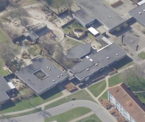 Tidligere daginstitution på Lysningen i Varde skal erstattes af 35 rækkehuse. Foto: Klimadatastyrelsen.