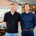 Ingeniørvirksomhed åbner nyt kontor i Aalborg Afdelingschef Dennis Heiselberg (til venstre) og markedschef Stig Nørgaard Knudsen fra Ingeniør'ne i Aalborg. Foto: PR.