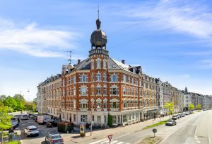 Ejendommen på Odensegade 9 i Aarhus har fået ny ejer. Foto: Colliers.