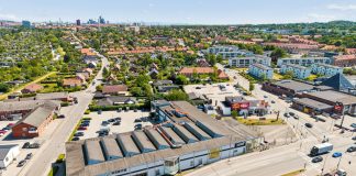 Salling Group sætter ejendom i Aarhus til salg for 55 millioner kroner Salling Group vil sælge ejendommen på Viby Ringvej 20-22 i Aarhus. Foto: EDC Erhverv Poul Erik Bech Aarhus.