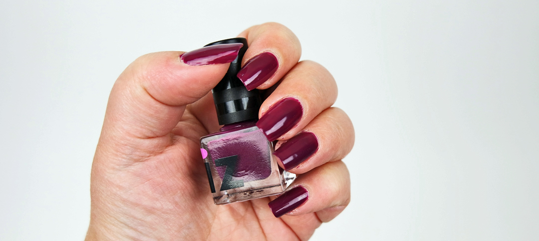 Friday I´m in Love with iZ Nailpolish