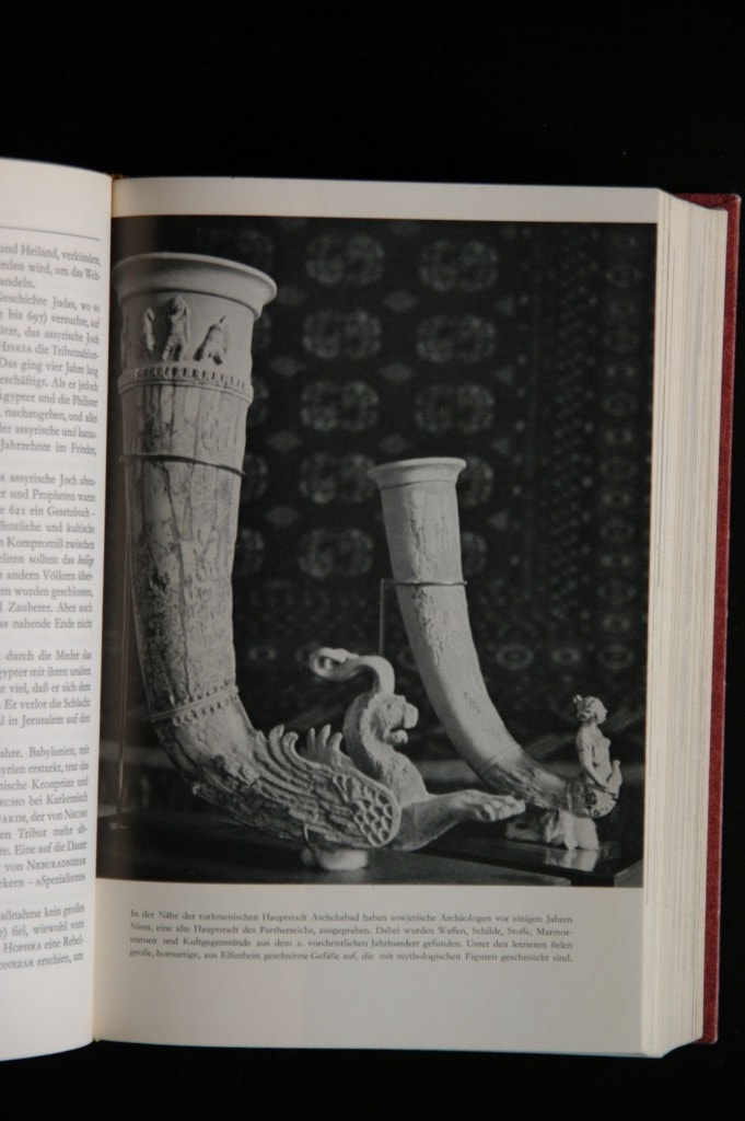 Parther, 2.Jhd v.C - Gefäße aus Elfenbein mit mythologischen Figuren