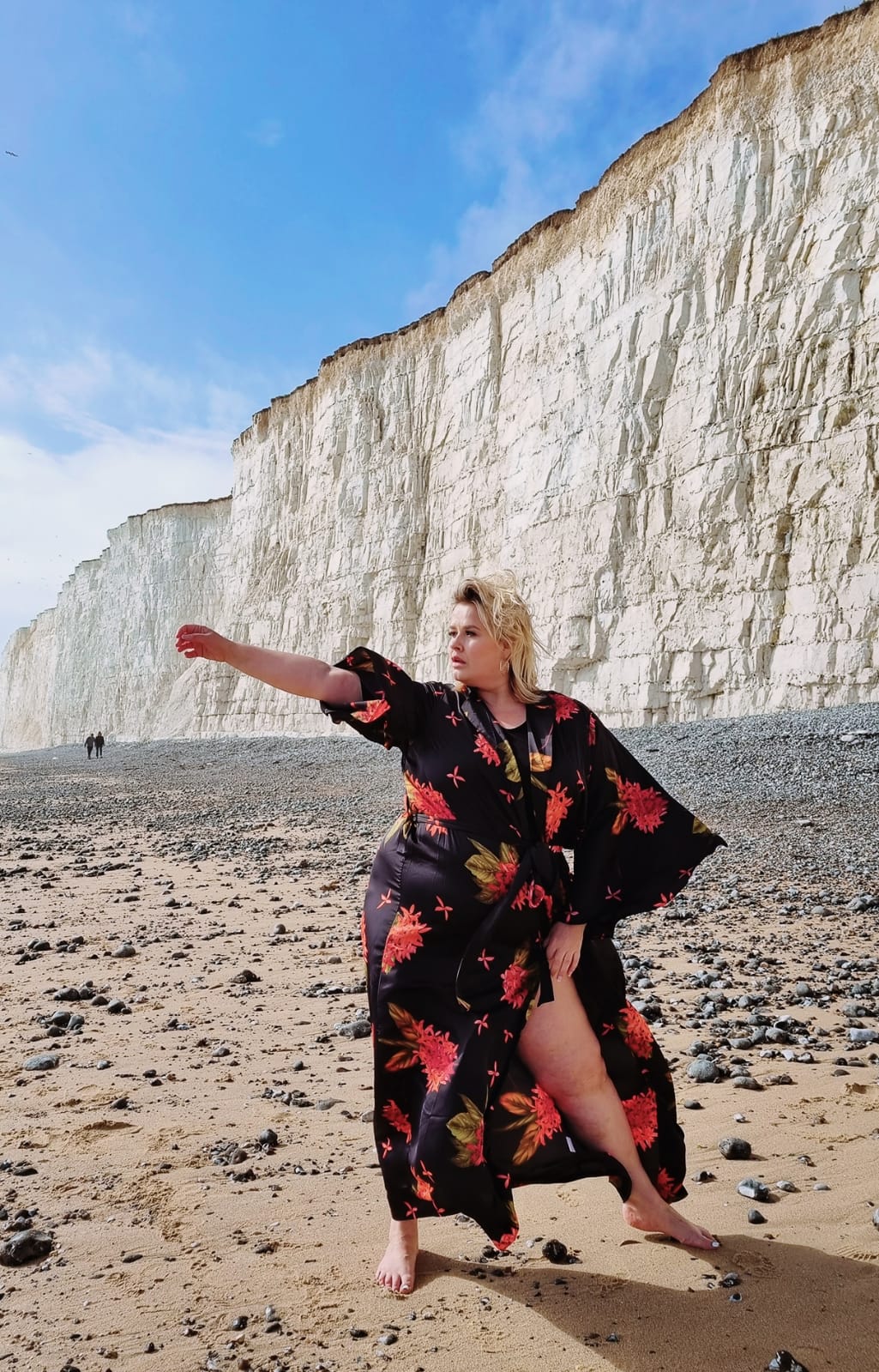 Els Plus Size Botanical Kimono | Dearcurves