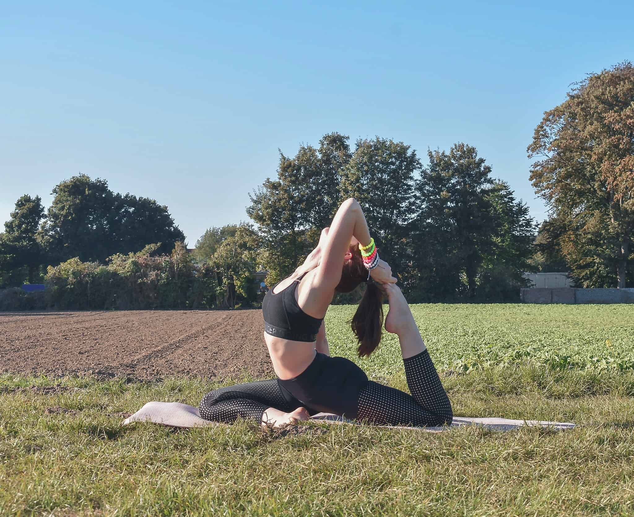 Yoga Vs. Pilates Wat Is Het Verschil Tussen De 2? Wat Is Het Verschil? • Debbythechocoholic
