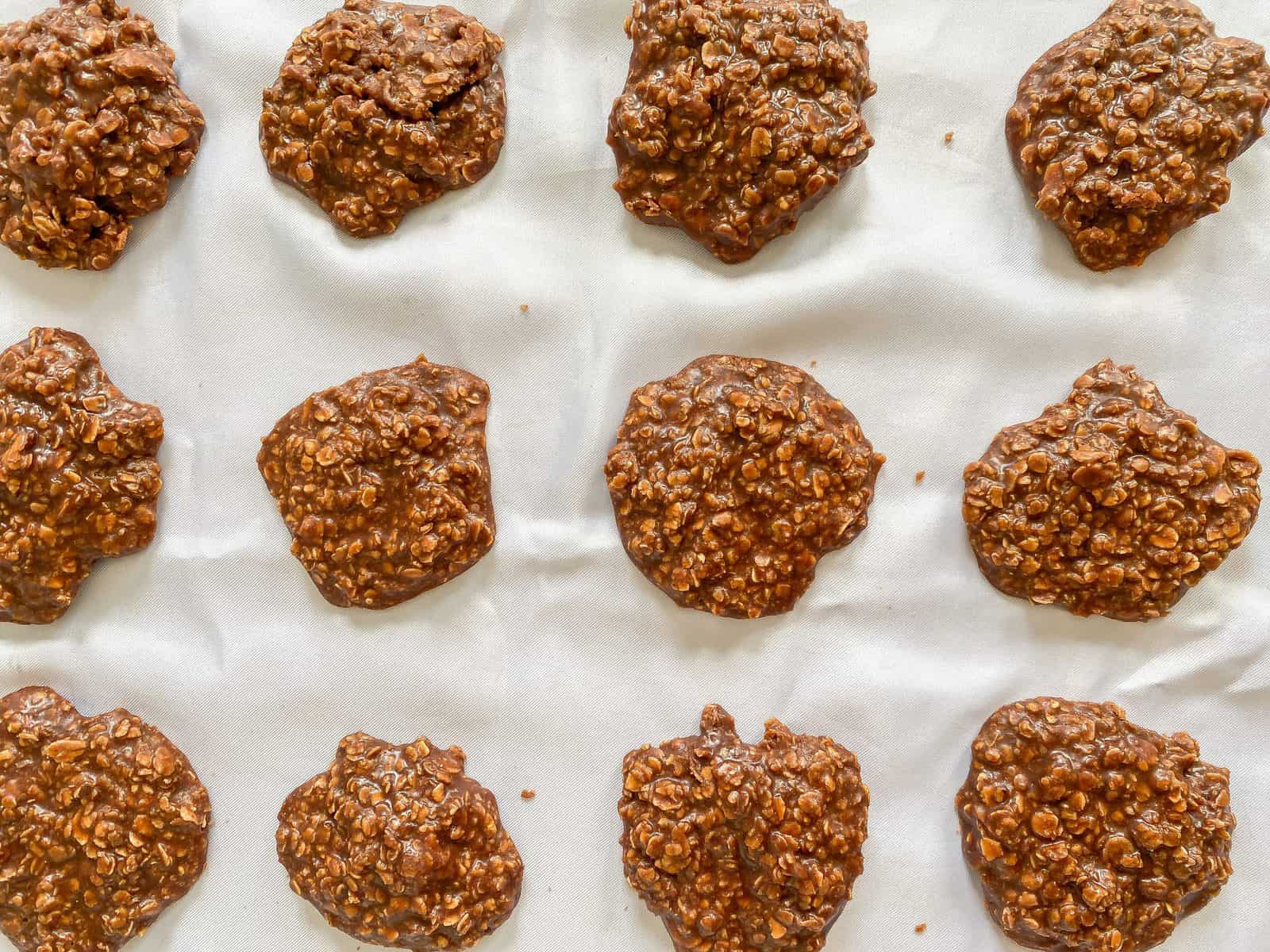 No Bake Peanut Butter Chocolate Cookies