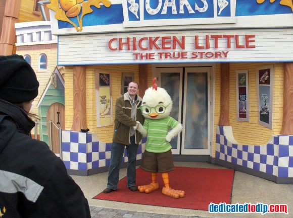 Meeting Chicken Little in Walt Disney Studios Parade, Disneyland Paris