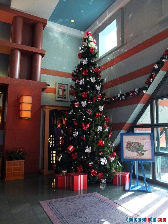 Christmas Tree in Hotel New York in Disneyland Paris
