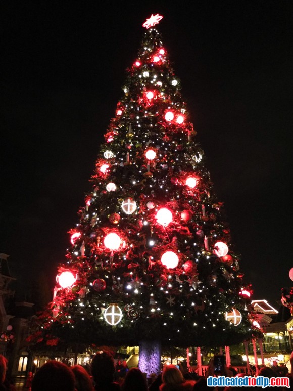 Magical Christmas Wishes in Disneyland Paris