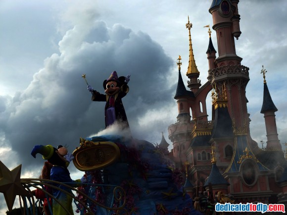 Disneyland Paris Photo Friday: On Cloud Nine