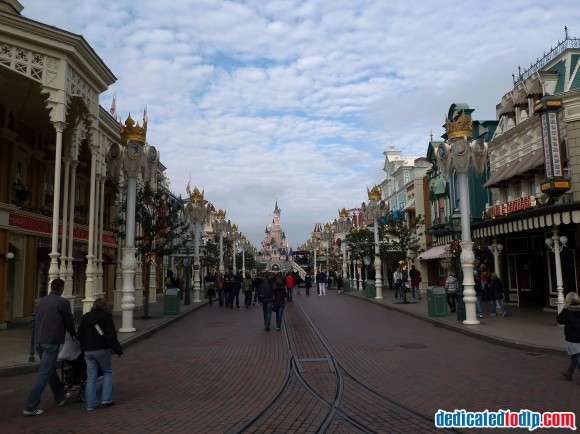 Disneyland Paris Photo Friday: On Cloud Nine