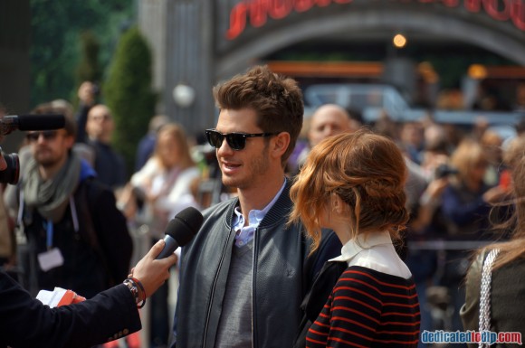 Disneyland Paris Photo Friday. Swing into Spring:  Andrew Garfield and Emma Stone