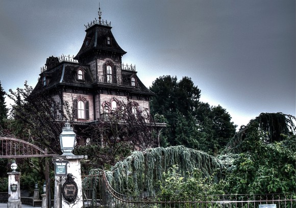 Disneyland Paris Photo Friday: Disneyland Park in Magical HDR. Phantom Manor