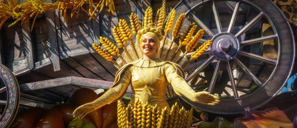 Disneyland Paris Halloween 2014 Photo Series: Mickey’s Halloween Celebration Parade