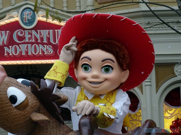 Disneyland Paris Christmas Parade 2014 Photos