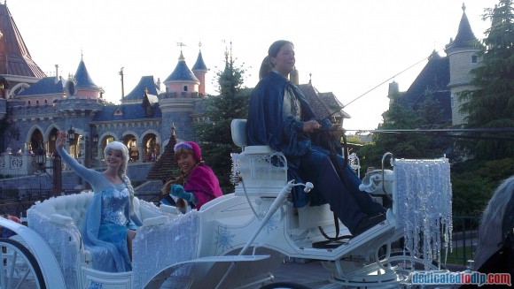 Disneyland Paris Frozen Summer Fun Season Review - A Royal Welcome