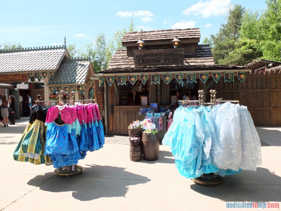 Disneyland Paris Frozen Summer Fun Review: Frozen Marketplace