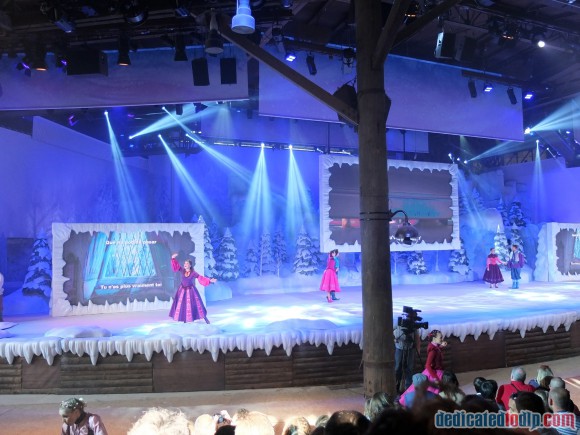 Disneyland Paris Frozen Summer Fun Review: Frozen Sing-along Show