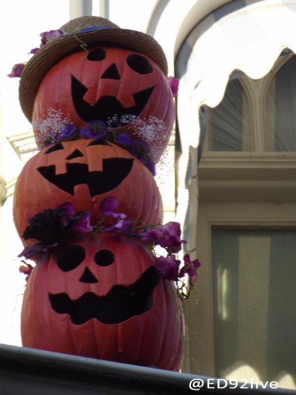 Halloween Pumpkin on Main Street, U.S.A. Disneyland Paris