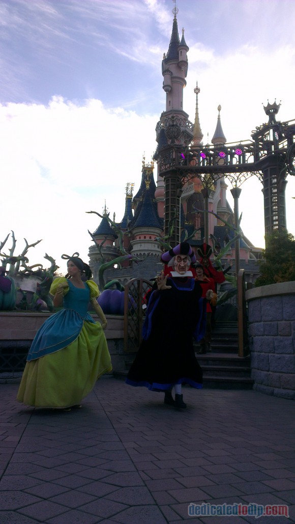 Disneyland Paris Diary: Halloween 2015 – Day 3 - Disney Villains