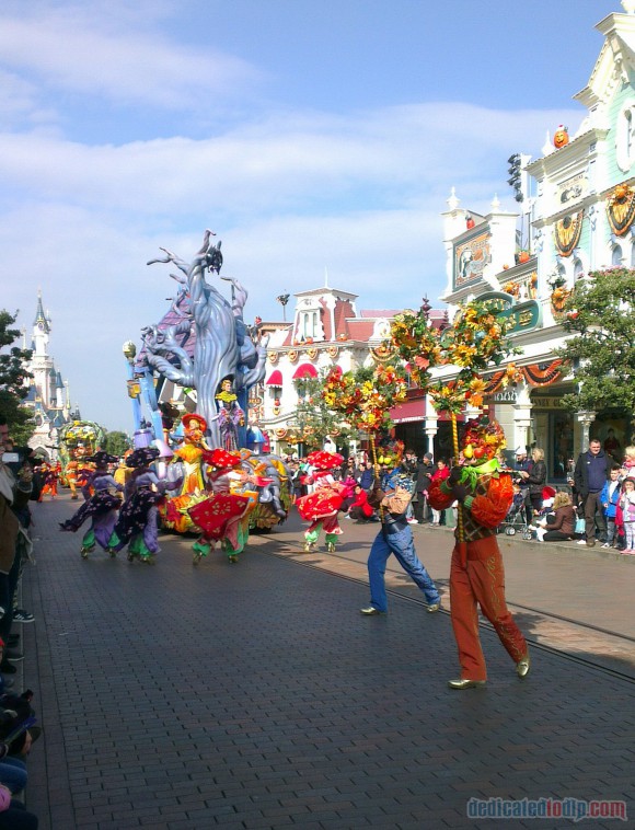 Disneyland Paris Diary: Halloween 2015 – Day 3 - Halloween Parade
