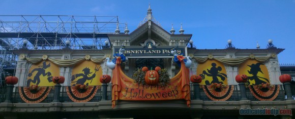 Disneyland Paris Diary: Halloween 2015 - Day 1 - Main Street Station