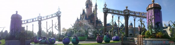 Disneyland Paris Diary: Halloween 2015 - Day 1 - Halloween Castle Stage