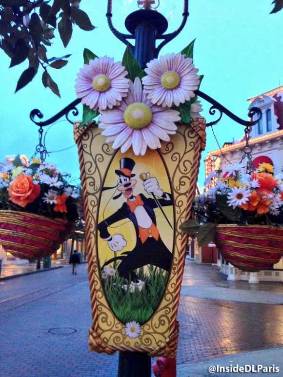 Disneyland Paris Spring 2016 decorations - lamp post character banners
