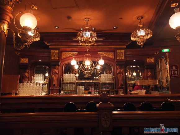 Disneyland Paris Restaurant Review: The Lucky Nugget Saloon