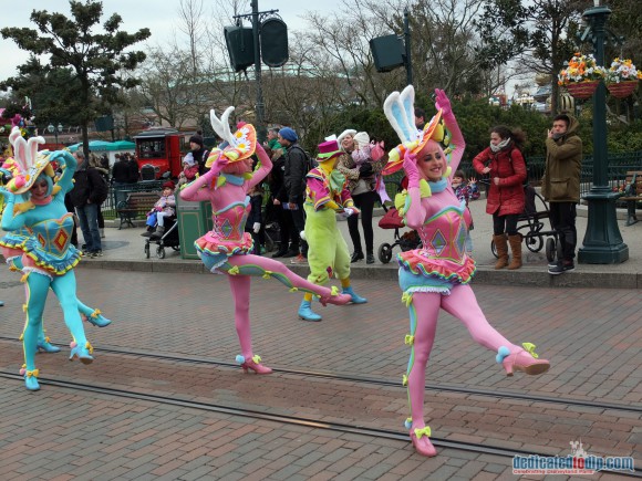 Disneyland Paris Review: Swing into Spring 2016 - Minnie's Little Spring Train