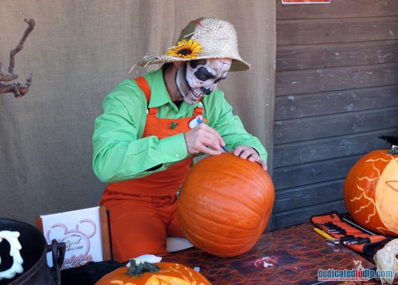 Disneyland Paris Halloween 2016: Decorations