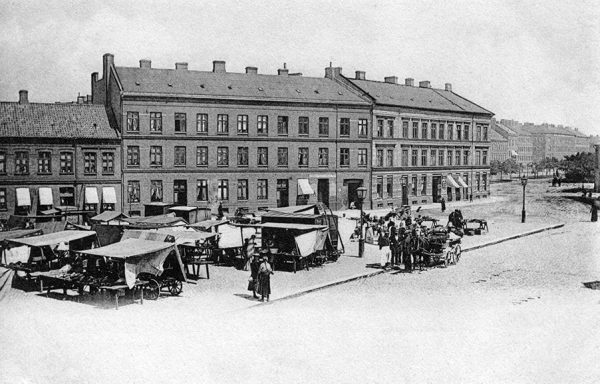 Marknadsdag på Föreningstorget