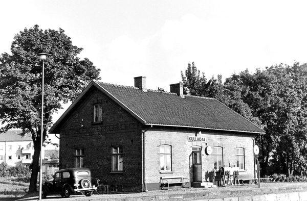 Kulladals järnvägsstation