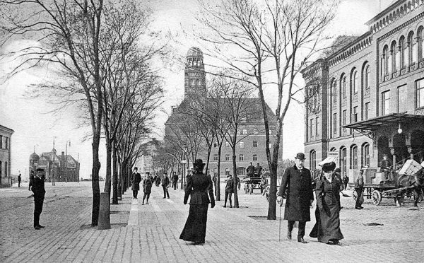 Skeppsbron med Centralstationen