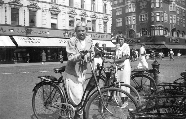 På Gustav Adolfs torg